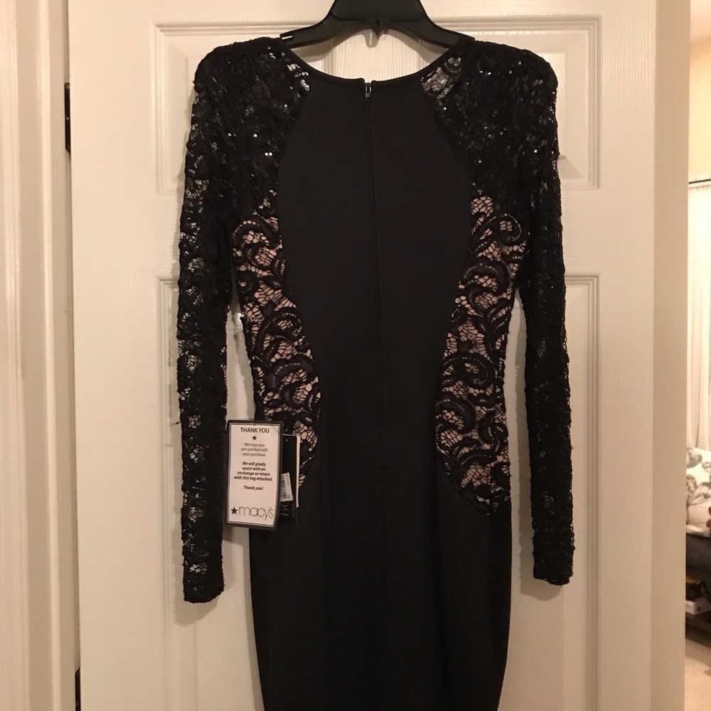 Bodycon dress with lace sleeves and side panels - Picture 2 of 3